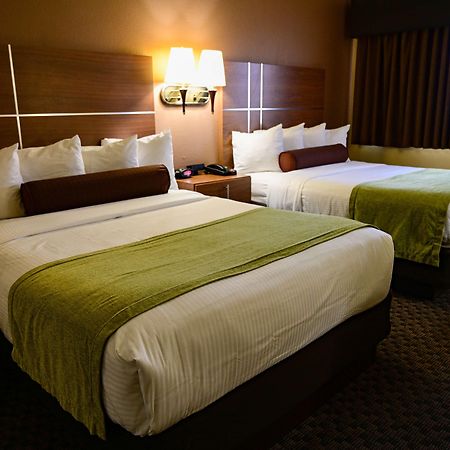 Best Western Plus Shamrock Inn & Suites Bagian luar foto