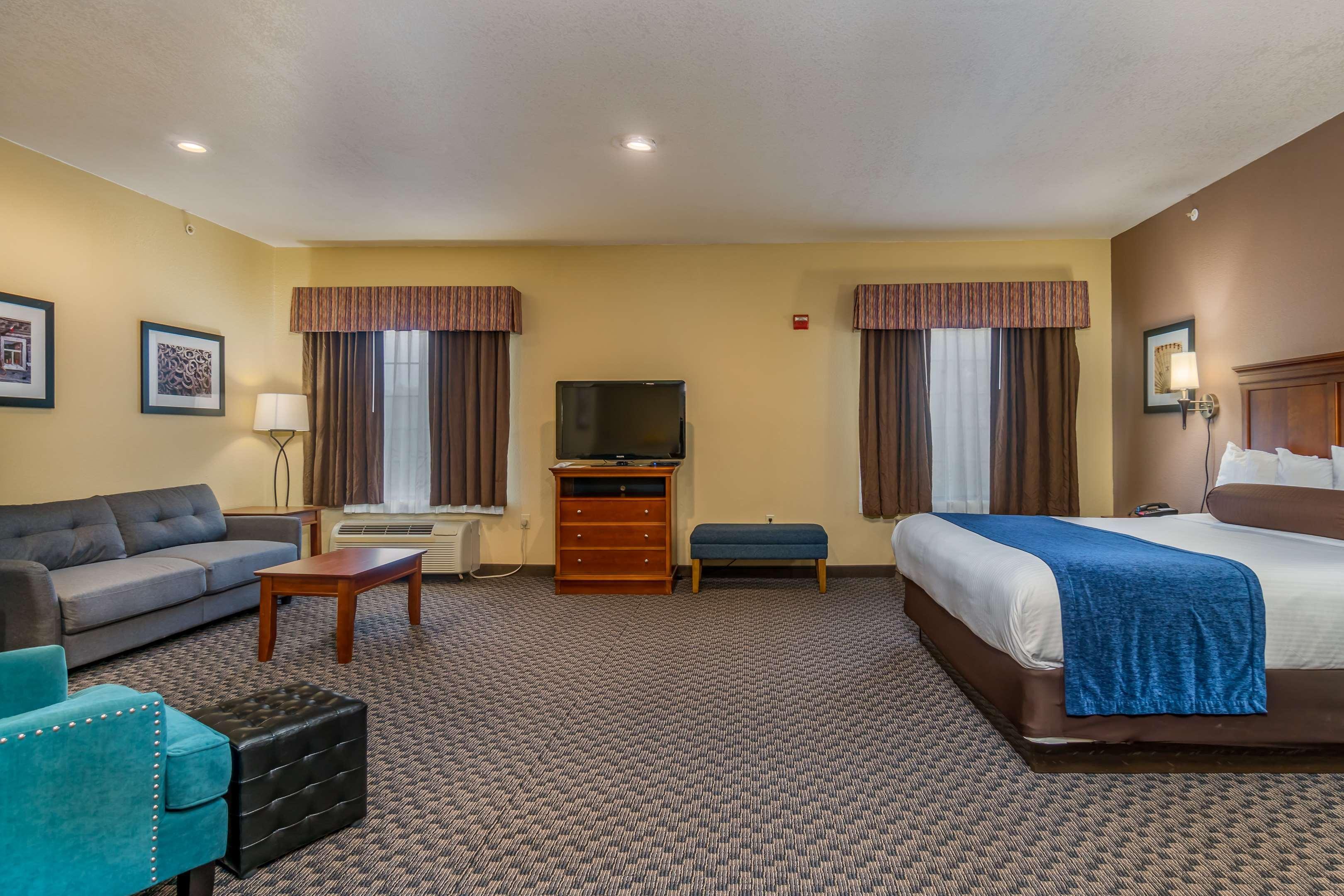 Best Western Plus Shamrock Inn & Suites Bagian luar foto
