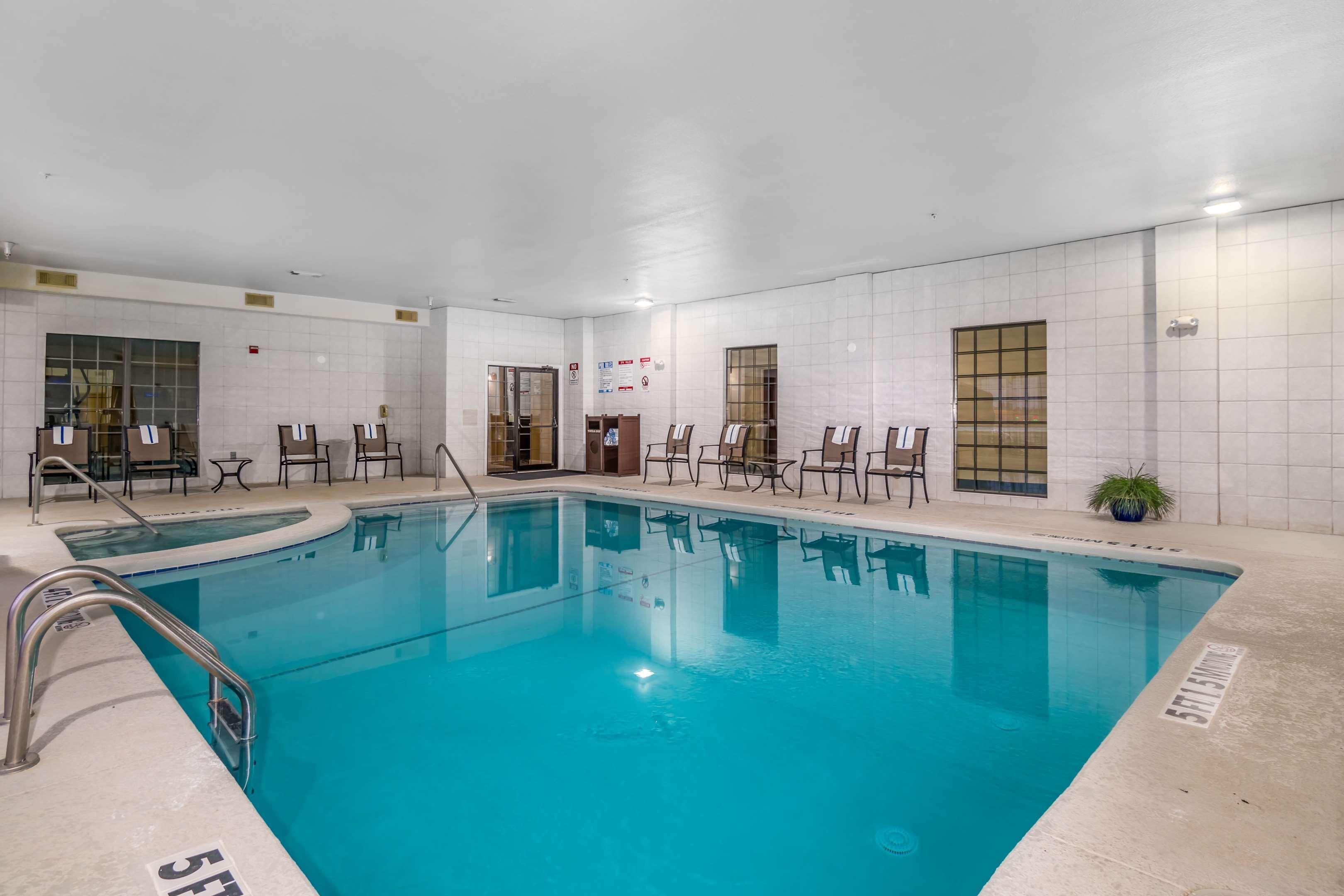 Best Western Plus Shamrock Inn & Suites Bagian luar foto