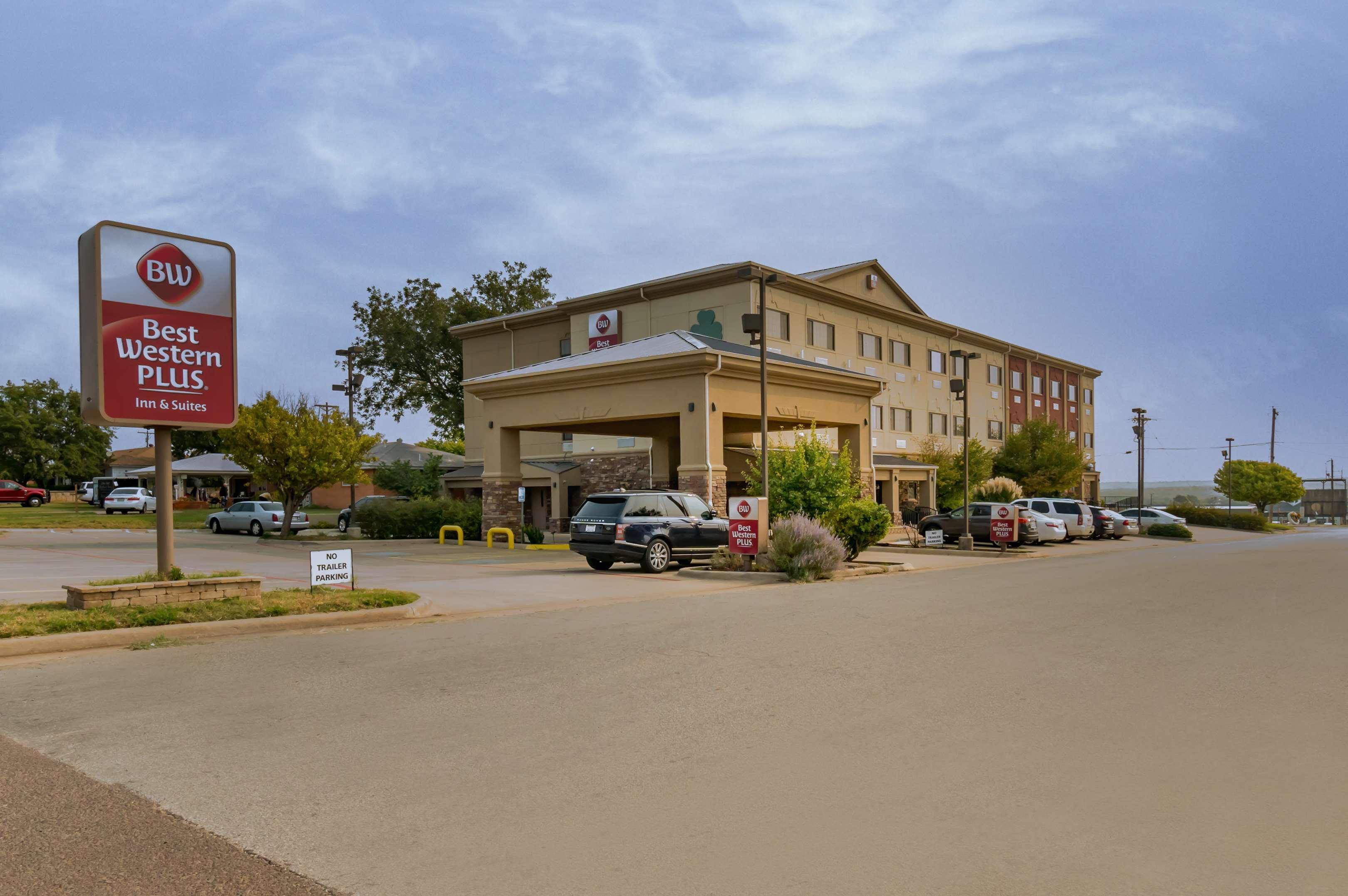 Best Western Plus Shamrock Inn & Suites Bagian luar foto