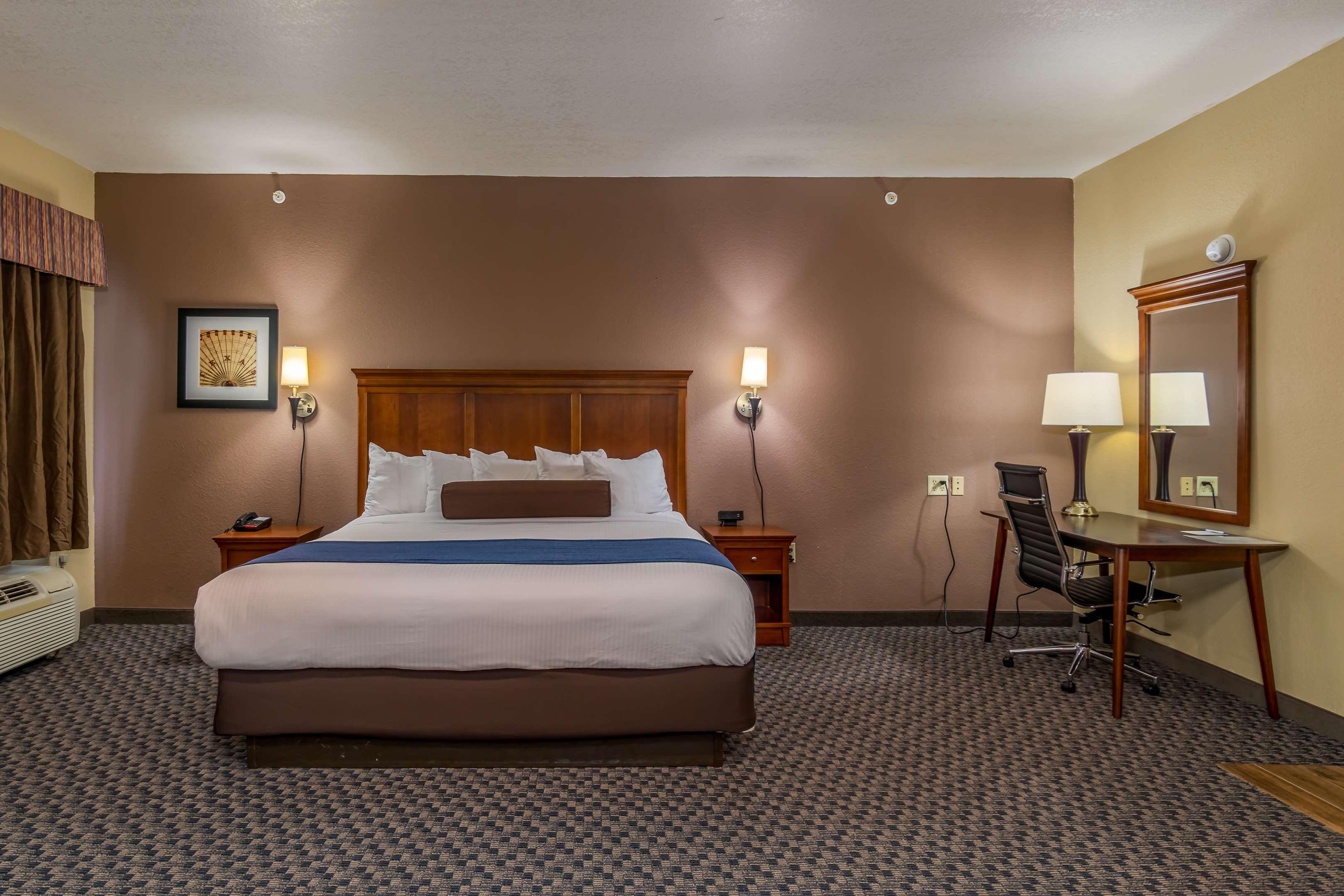 Best Western Plus Shamrock Inn & Suites Bagian luar foto