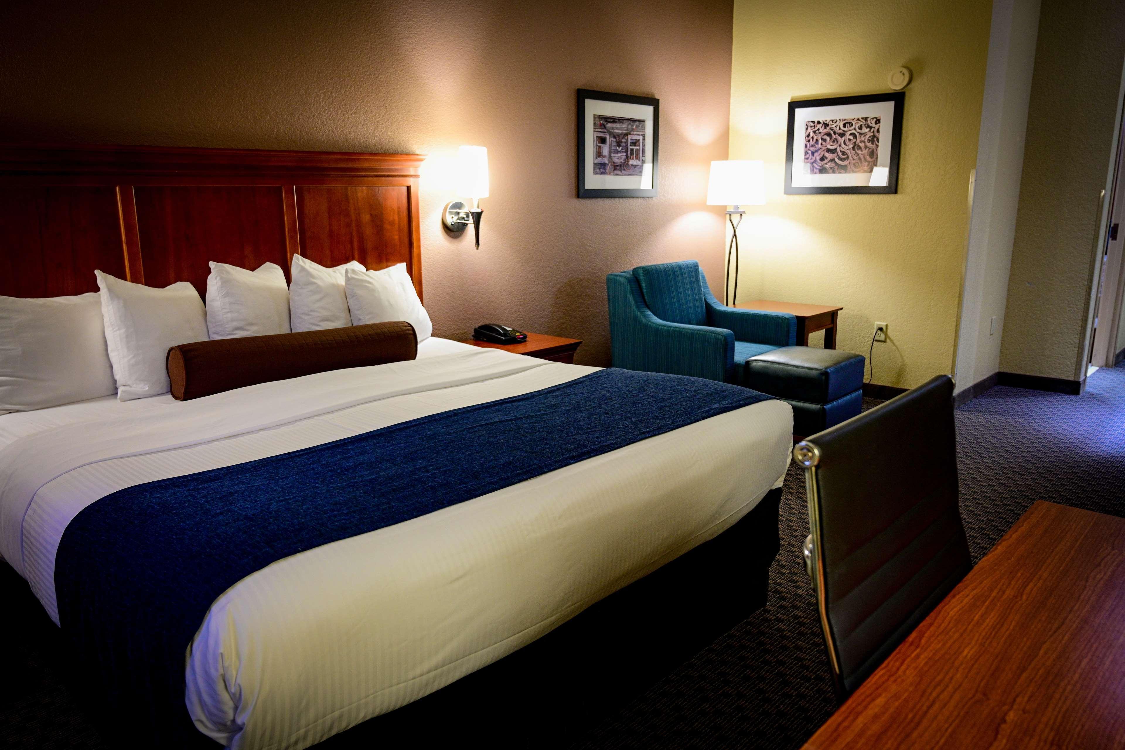 Best Western Plus Shamrock Inn & Suites Bagian luar foto
