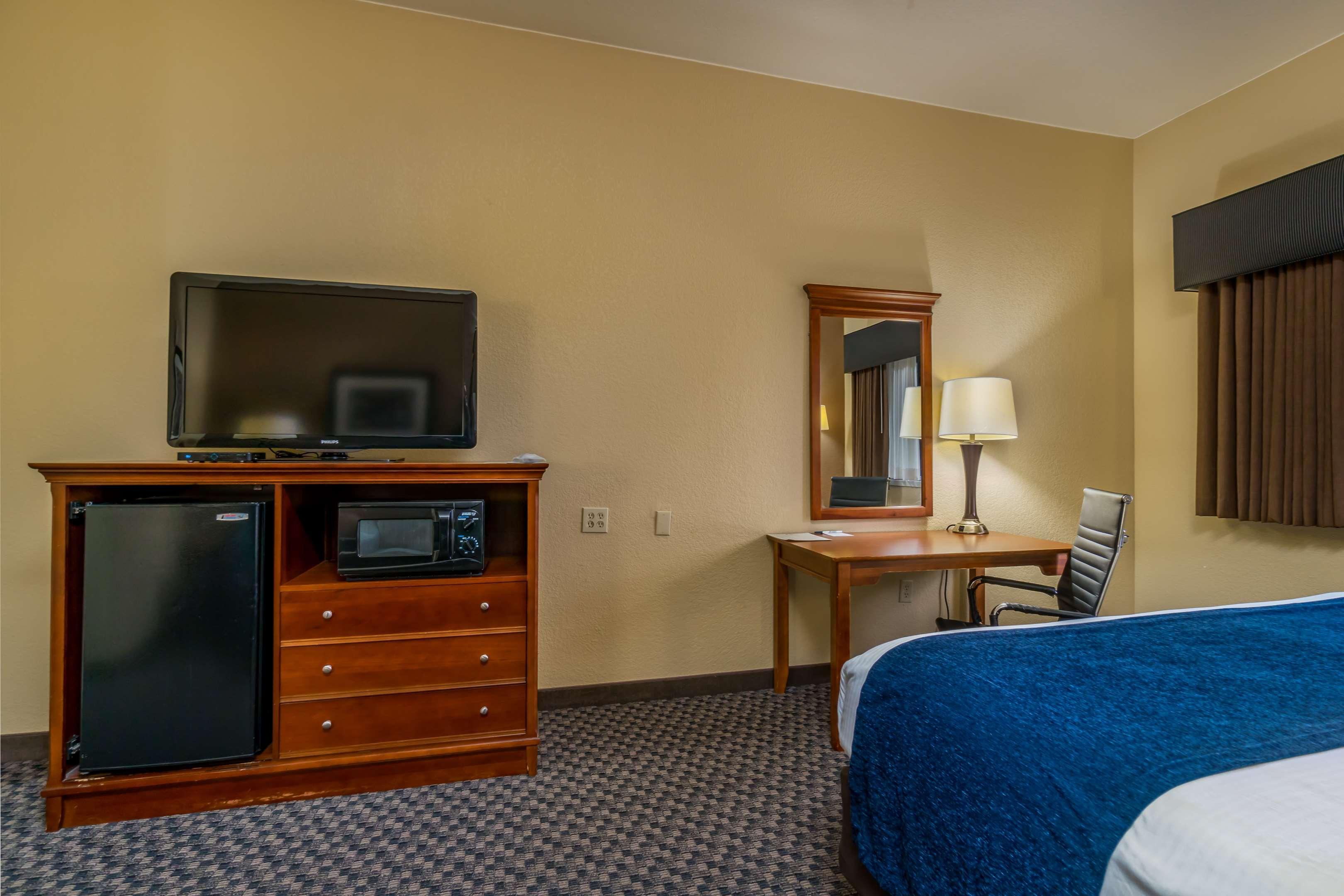 Best Western Plus Shamrock Inn & Suites Bagian luar foto